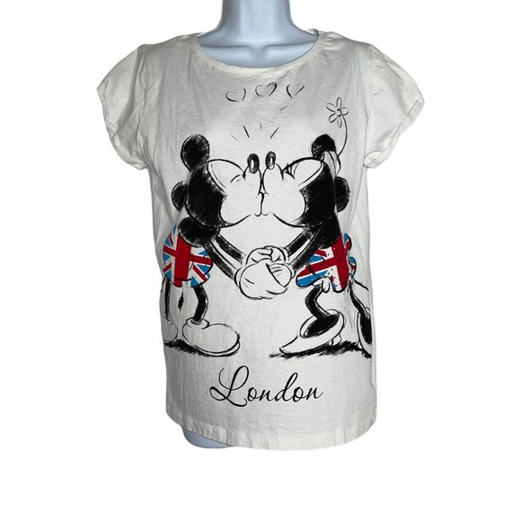 Disney Tops - Rare Walt Disney Mickey Minnie Kissing London Great Britain Flag Tee T-Shirt L